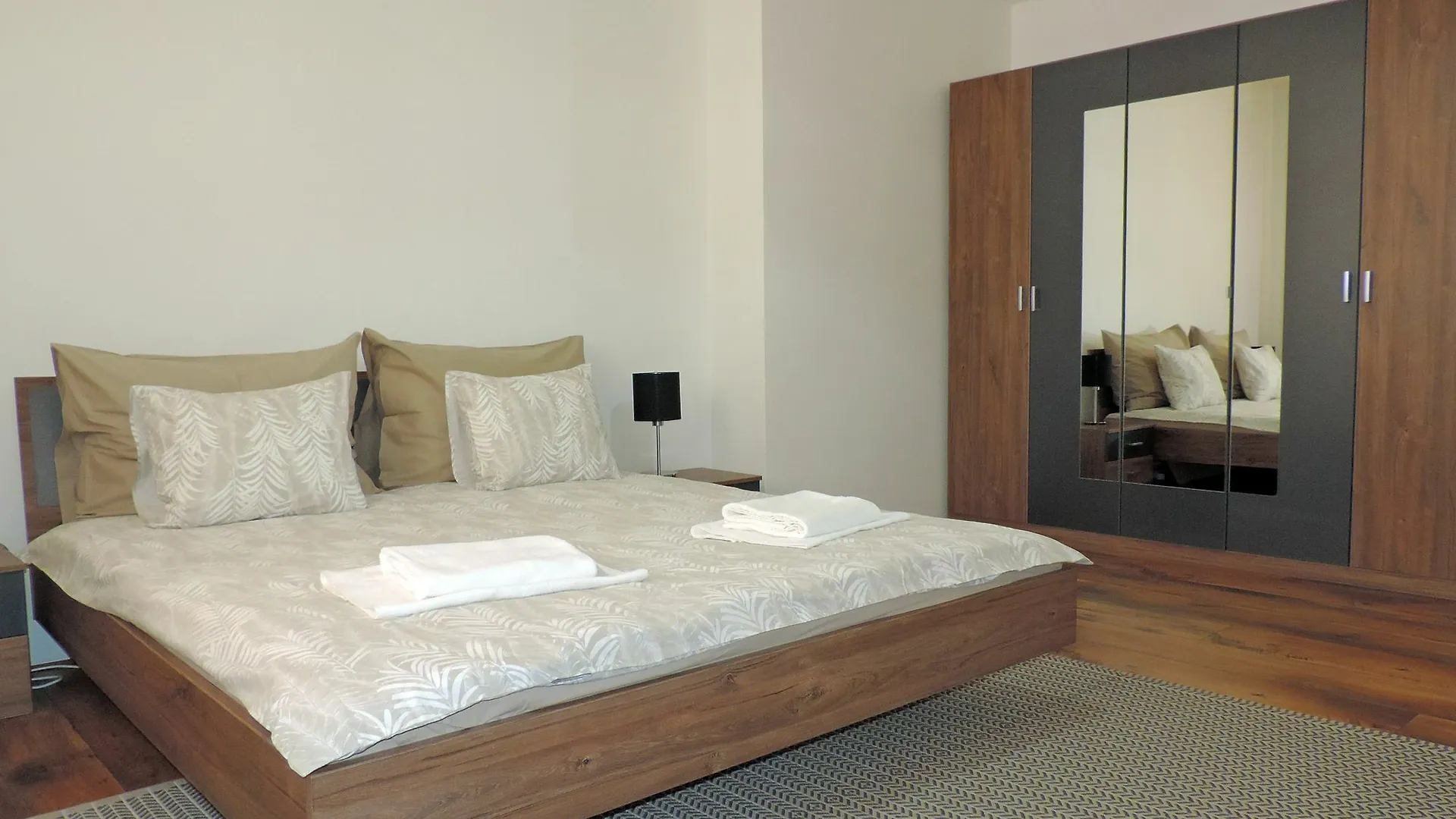 Homeroomsprague Apartment Prague